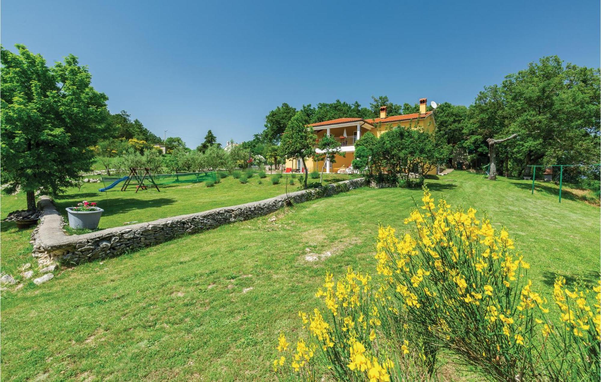 4 Bedroom Beautiful Home In Kranjci Rasa Bagian luar foto