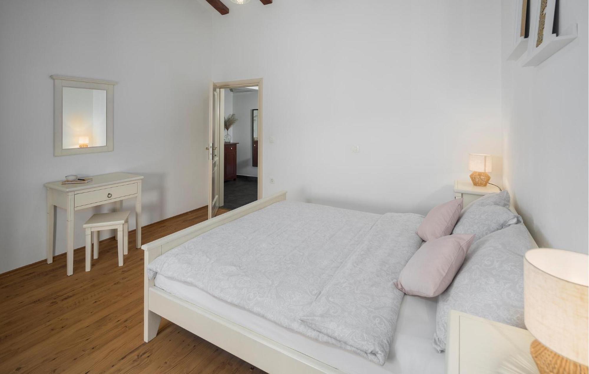 4 Bedroom Beautiful Home In Kranjci Rasa Bagian luar foto